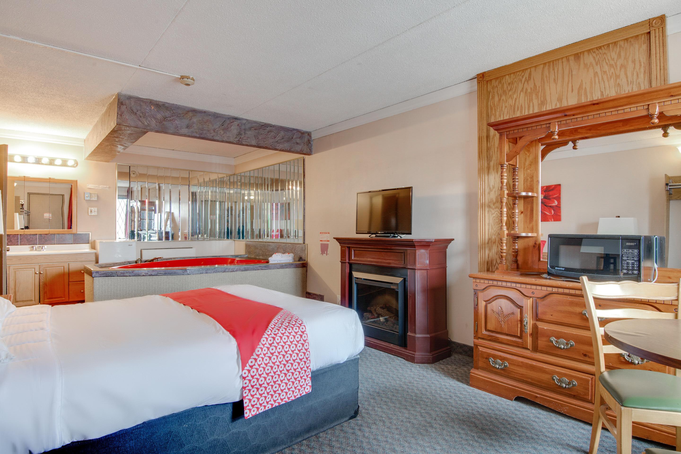 Falls Inn Near Casino Niagara By Oyo Exteriör bild
