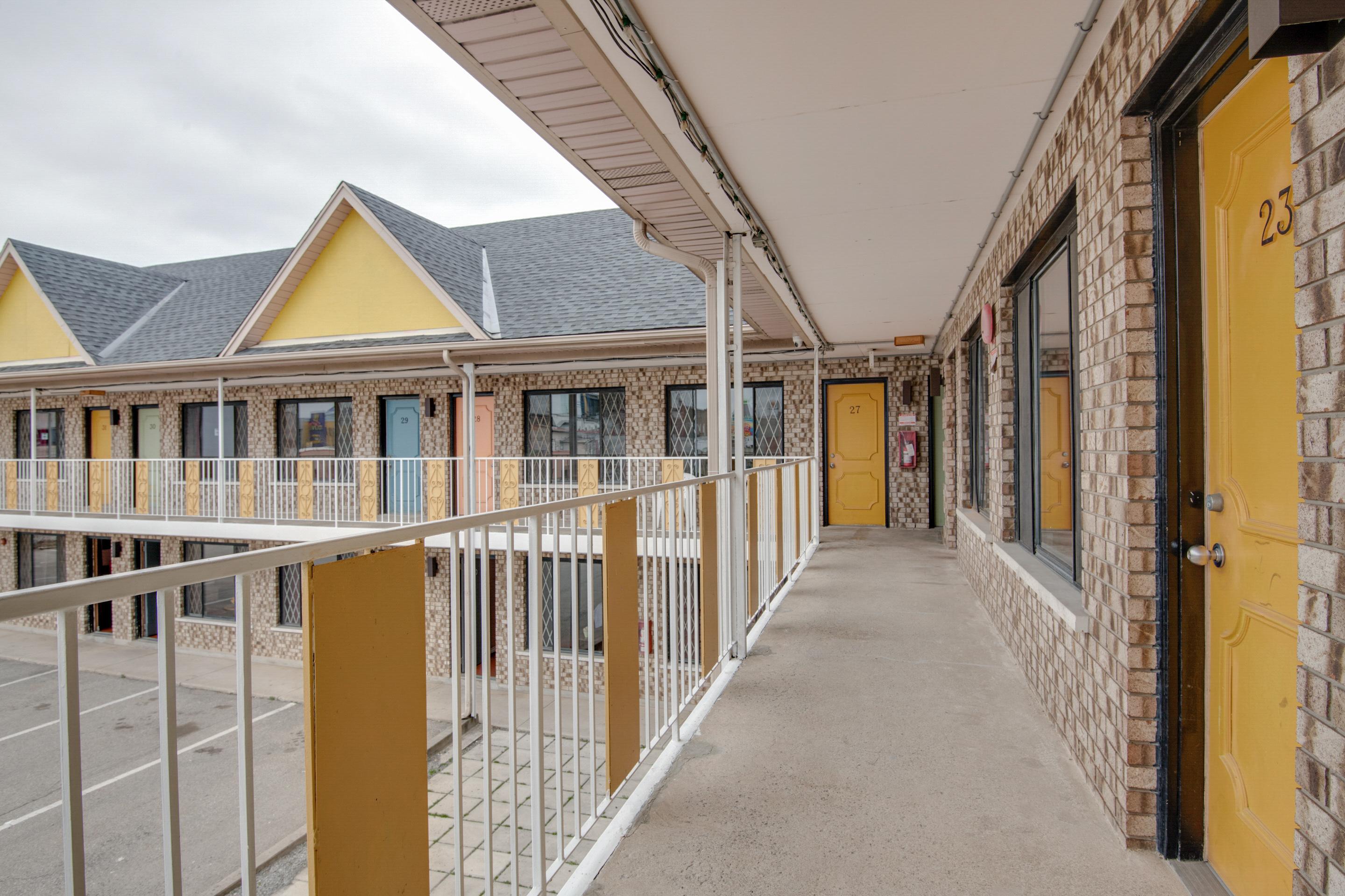 Falls Inn Near Casino Niagara By Oyo Exteriör bild