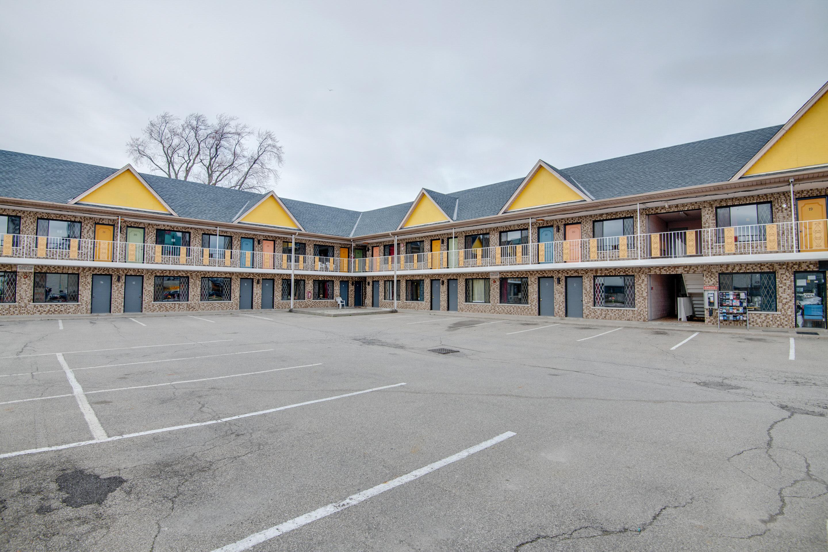 Falls Inn Near Casino Niagara By Oyo Exteriör bild