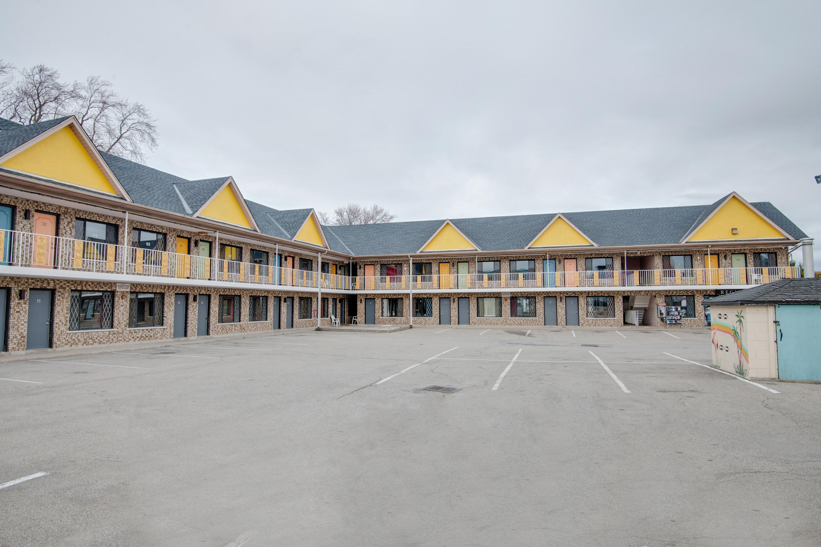 Falls Inn Near Casino Niagara By Oyo Exteriör bild