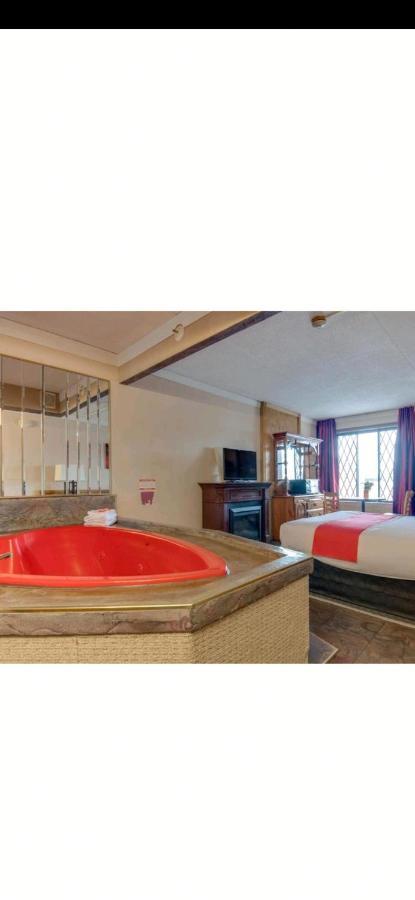 Falls Inn Near Casino Niagara By Oyo Exteriör bild
