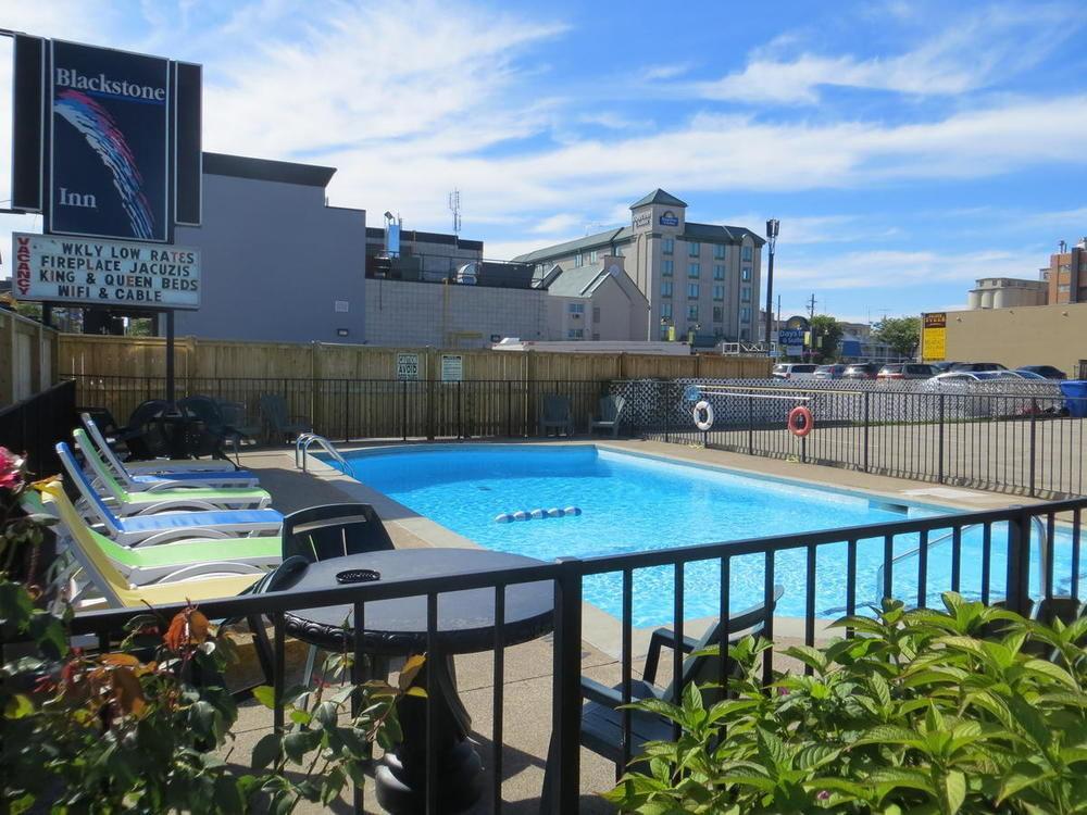 Falls Inn Near Casino Niagara By Oyo Exteriör bild